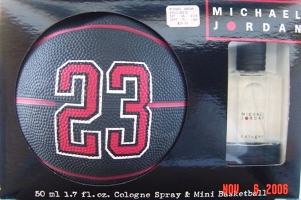 2001 JC Penny Michael Jordan Cologne Mini-Basketball (1)