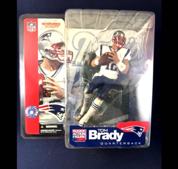 2002 McFarlane NFL Tom Brady Rookie Series-5 (2) 2002 McFarlane NFL Tom Brady Rookie Series-5 (2)